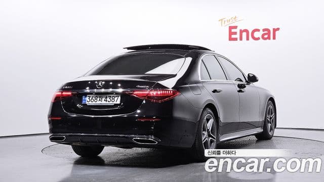 Mercedes-Benz S-Class W223 2