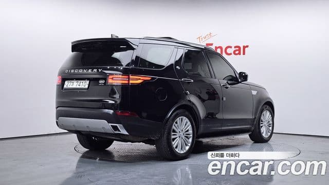 Land Rover Discovery 5 2