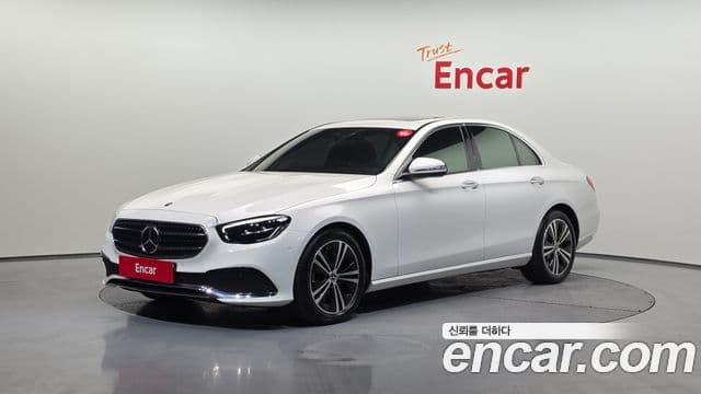 Mercedes-Benz E-Class W213 1