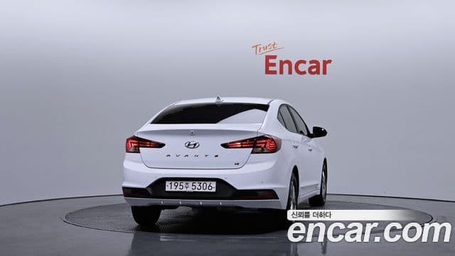 Hyundai The New Avante AD 4