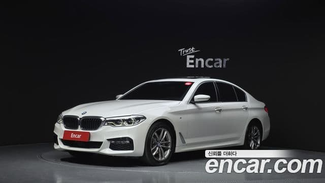 BMW 5 Series (G30)