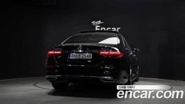 Mercedes-Benz S-Class W223 4