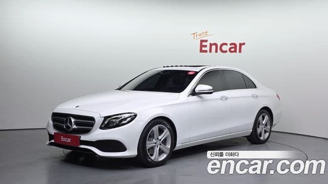 Mercedes-Benz E-Class W213 1