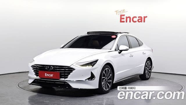 Hyundai Sonata (DN8) 1