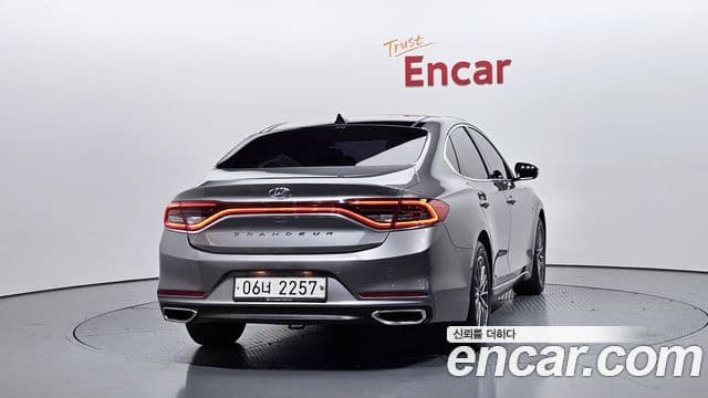 Hyundai Grandeur IG Hybrid 4