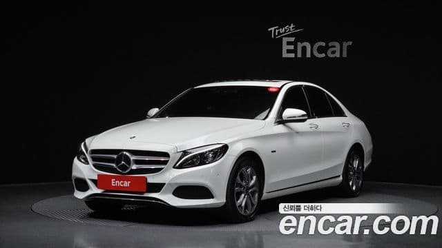 Mercedes-Benz C-Class W205 1