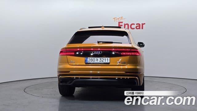 Audi Q8 (4M) 3