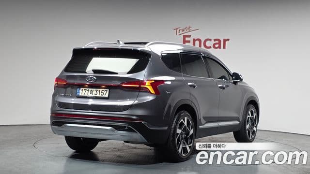 Hyundai The New Santa Fe 2