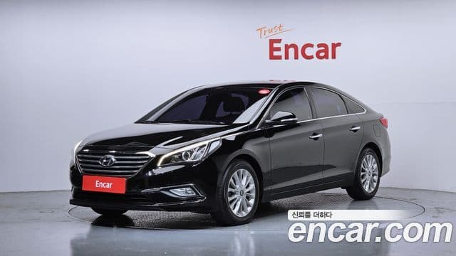 Hyundai LF Sonata 1