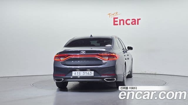 Hyundai Grandeur IG Hybrid 4