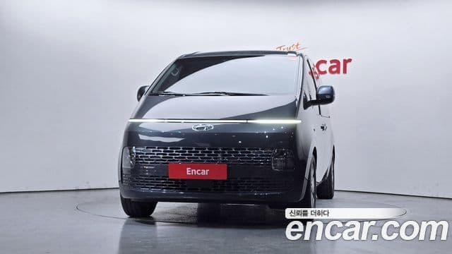 Hyundai Staria 2