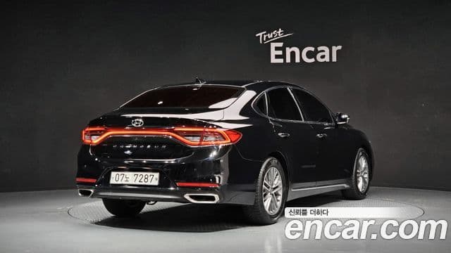 Hyundai Grandeur IG 2