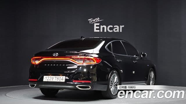 Hyundai Grandeur IG Hybrid 2