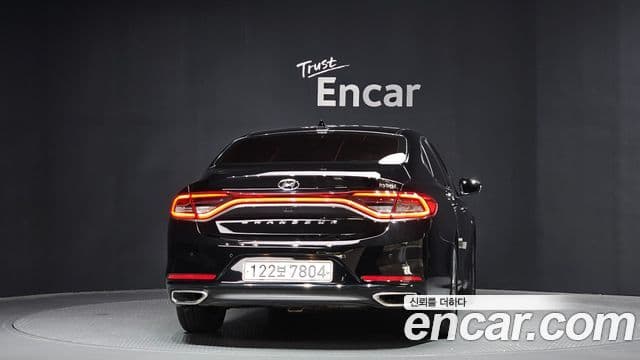Hyundai Grandeur IG Hybrid 4