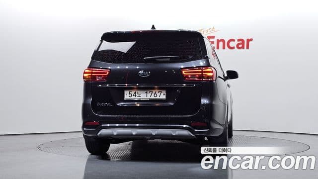 Kia The New Carnival 4
