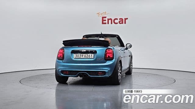 MINI Cooper S Convertible 4