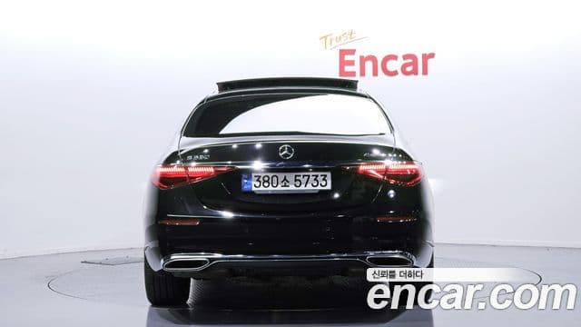 Mercedes-Benz S-Class W223 4