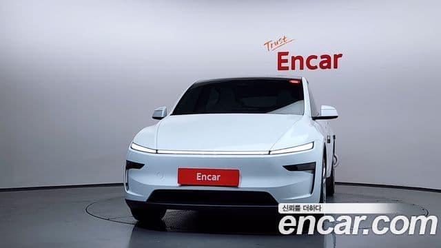 Tesla Model Y 3