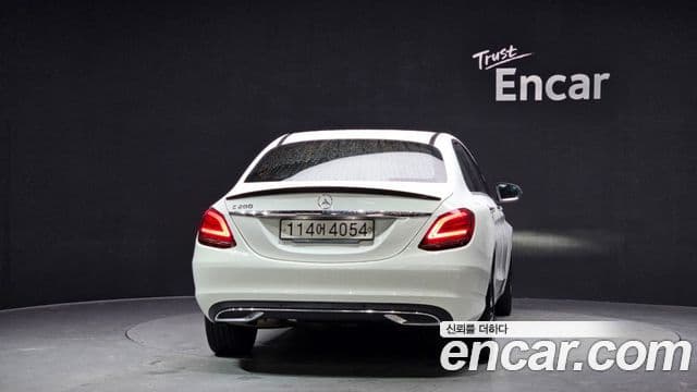 Mercedes-Benz C-Class W205 3