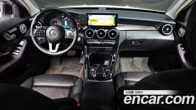 Mercedes-Benz C-Class W205 4