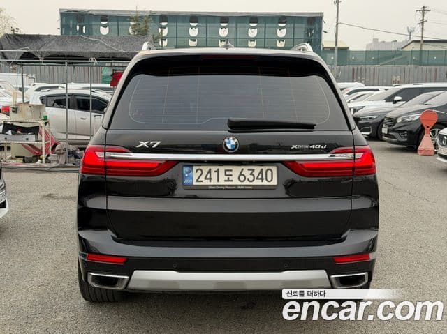 BMW X7 (G07) 4