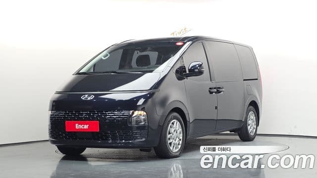 Hyundai Staria 1