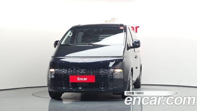 Hyundai Staria 3
