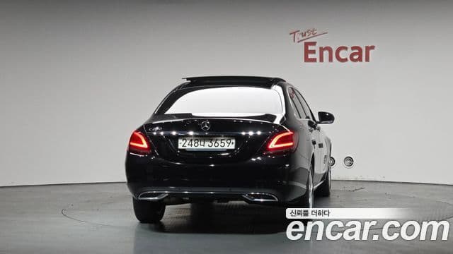 Mercedes-Benz C-Class W205 3