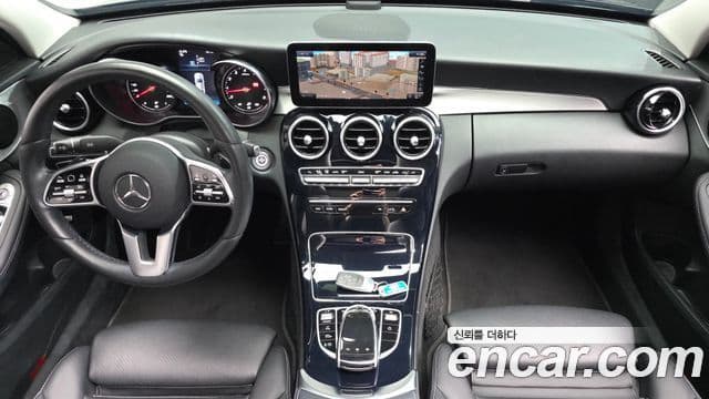 Mercedes-Benz C-Class W205 4
