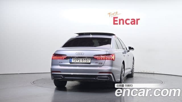Audi A6 (C8) 4