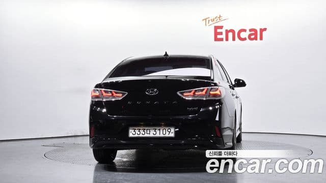 Hyundai Sonata New Rise Hybrid 4