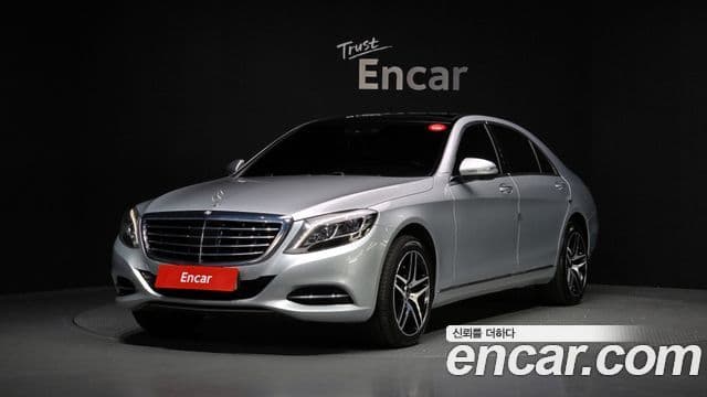 Mercedes-Benz S-Class W222
