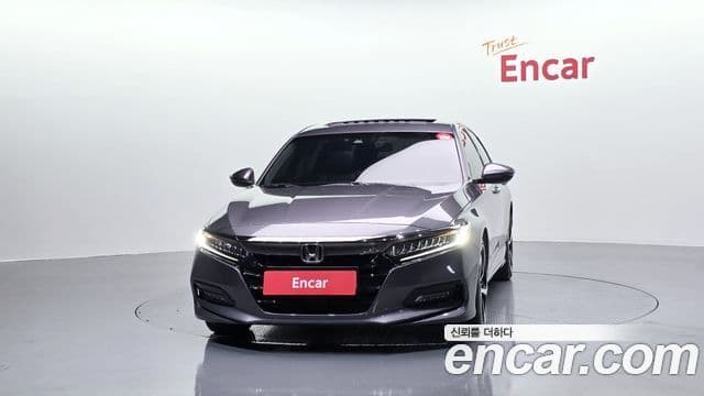 Honda Accord 10th Gen 2