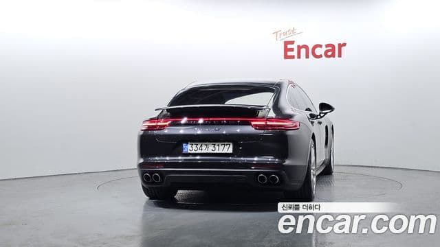 Porsche Panamera (971) 4
