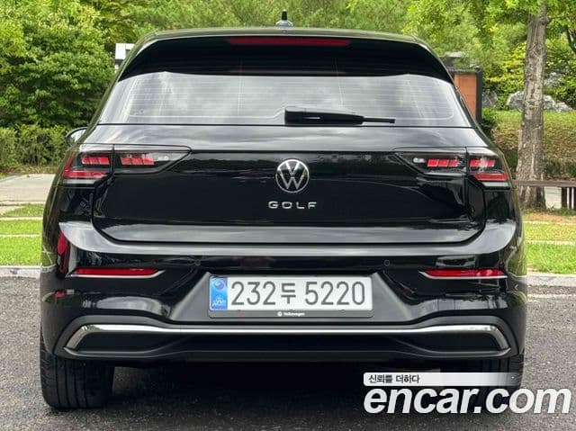 Volkswagen Golf 8th Gen 3