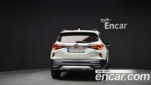 Kia Seltos 4