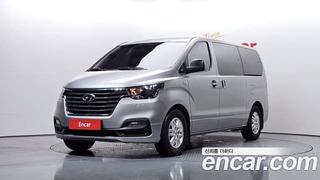 Hyundai The New Grand Starex — 1