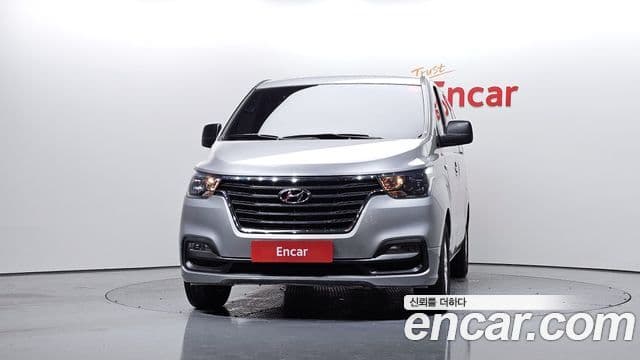 Hyundai The New Grand Starex 2
