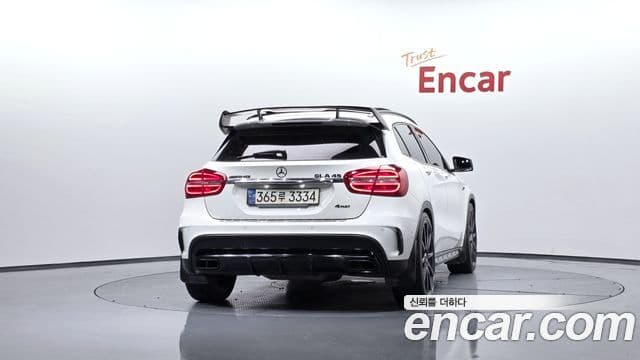 Mercedes-Benz GLA-Class X156 4