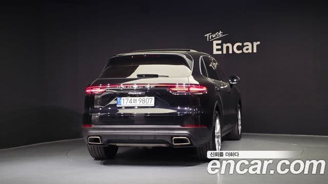 Porsche Cayenne (PO536) 4