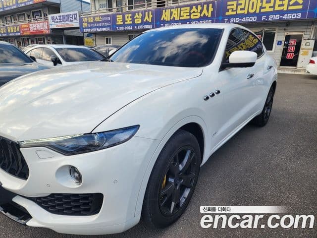 Maserati Levante 3