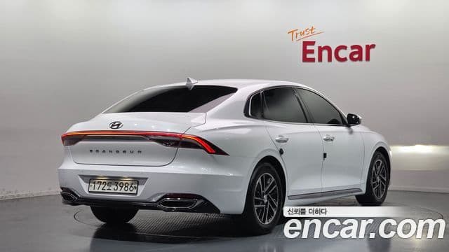 Hyundai The New Grandeur IG 2