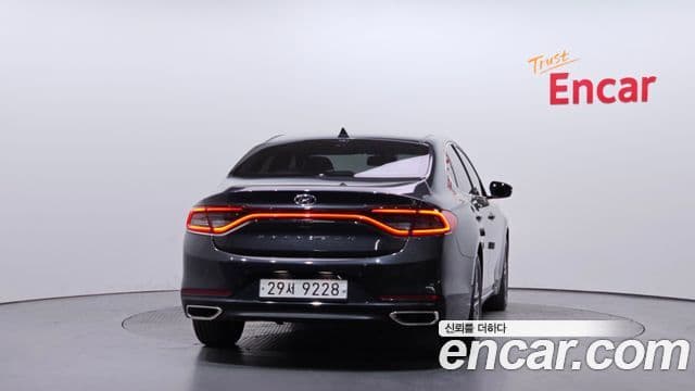 Hyundai Grandeur IG 3