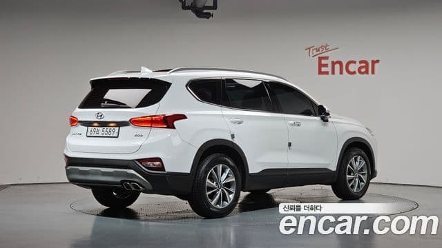 Hyundai Santa Fe TM 2