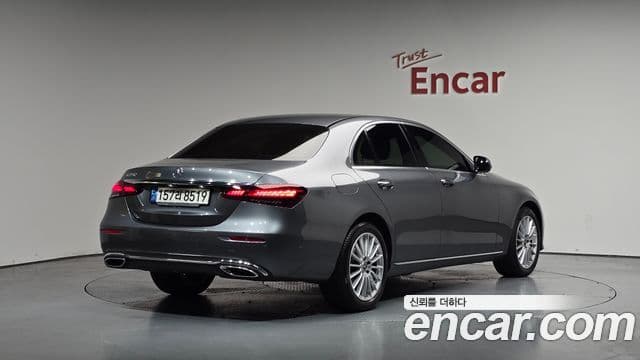 Mercedes-Benz E-Class W213 2