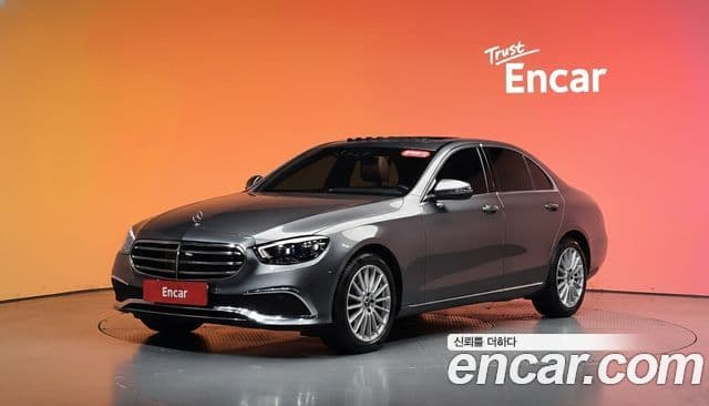 Mercedes-Benz E-Class W213 1