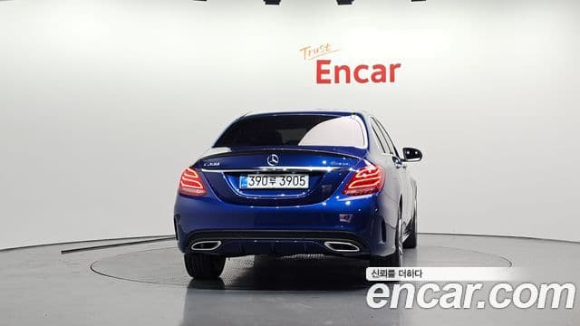 Mercedes-Benz C-Class W205 4