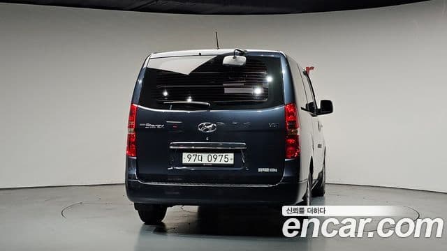 Hyundai The New Grand Starex 4