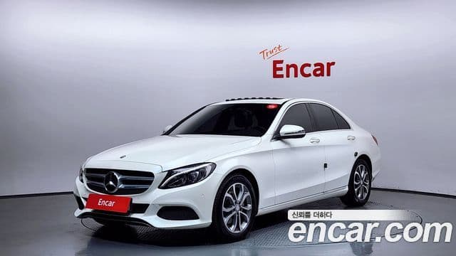 Mercedes-Benz C-Class W205 1