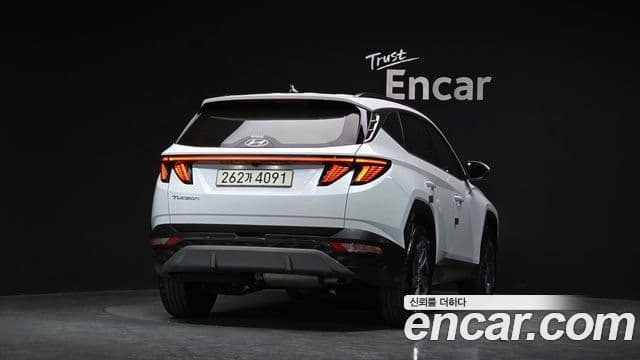 Hyundai Tucson (NX4) 3
